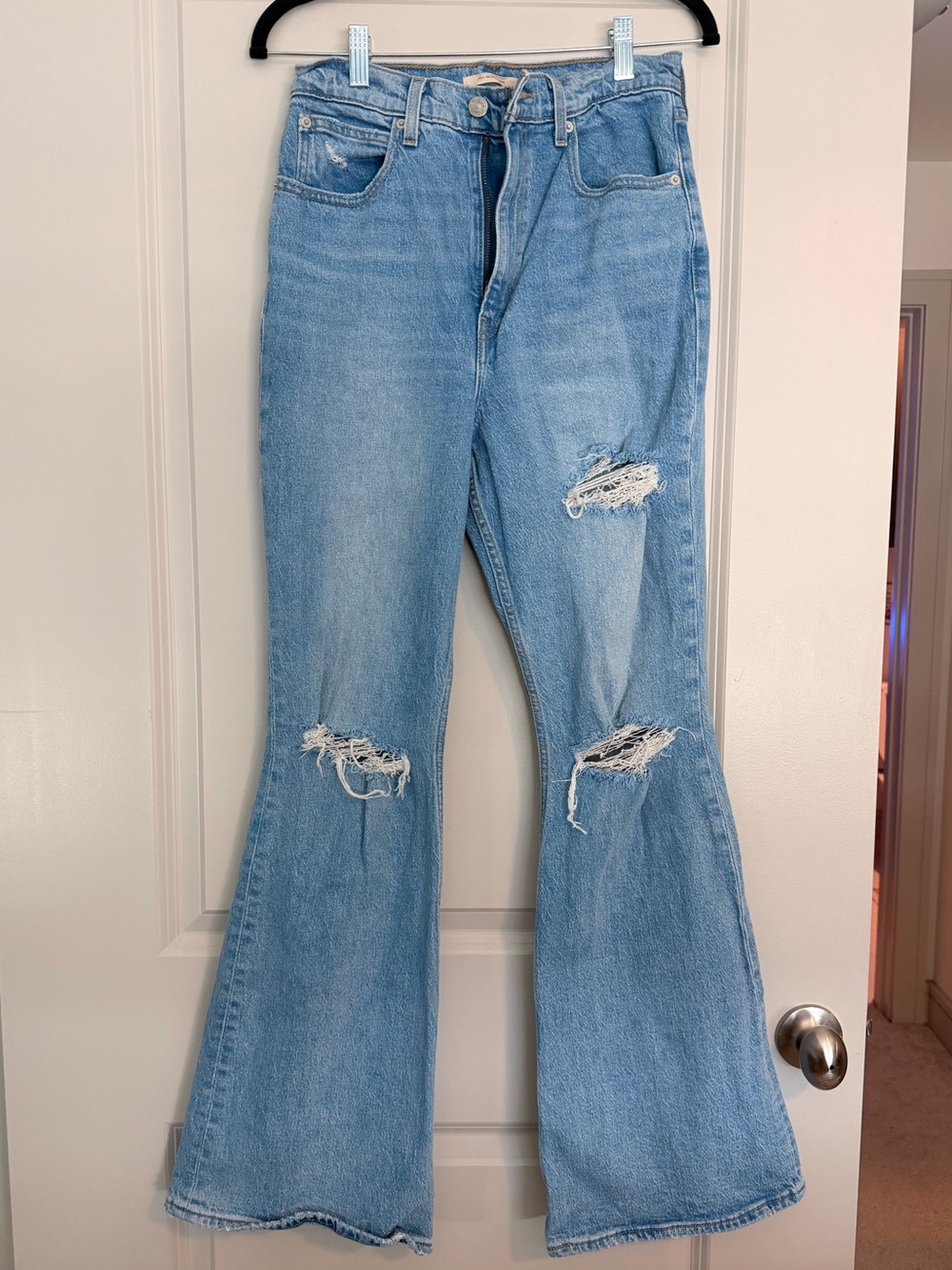 Levi's 70s High Rise Flare Jeans Size 27